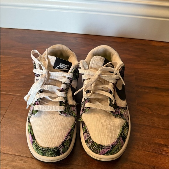 Nike Dunk Low Next Nature Floral Tapestry Sneakers-Size 5.5 - Picture 2 of 11